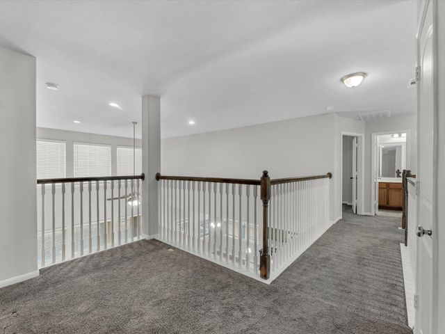 5718 Oakhurst Trl, Pasadena, TX 77505