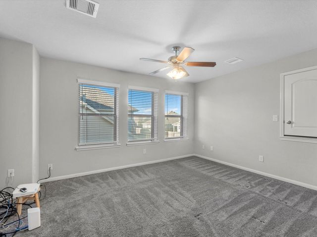 5718 Oakhurst Trl, Pasadena, TX 77505