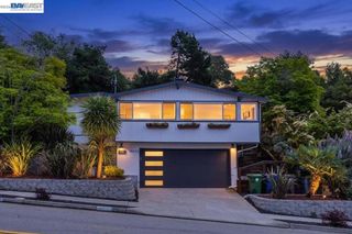 18650 Center St, Castro Valley, CA 94546