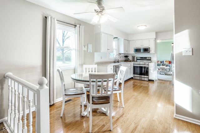 55 Waterford Court, Zionsville, IN 46077