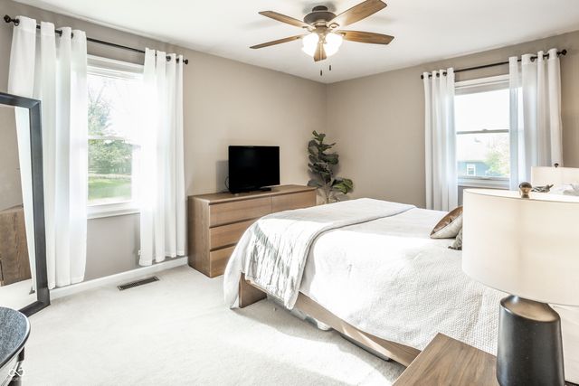 55 Waterford Court, Zionsville, IN 46077