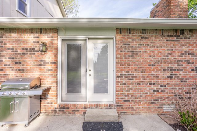 55 Waterford Court, Zionsville, IN 46077
