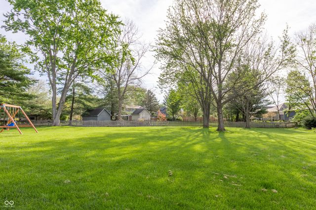 55 Waterford Court, Zionsville, IN 46077