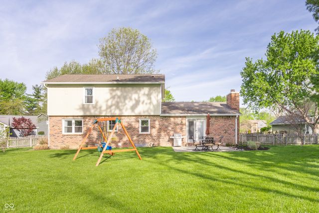 55 Waterford Court, Zionsville, IN 46077