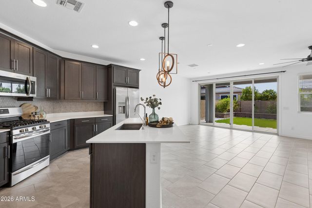 519 S AVOCET Street, Gilbert, AZ 85296