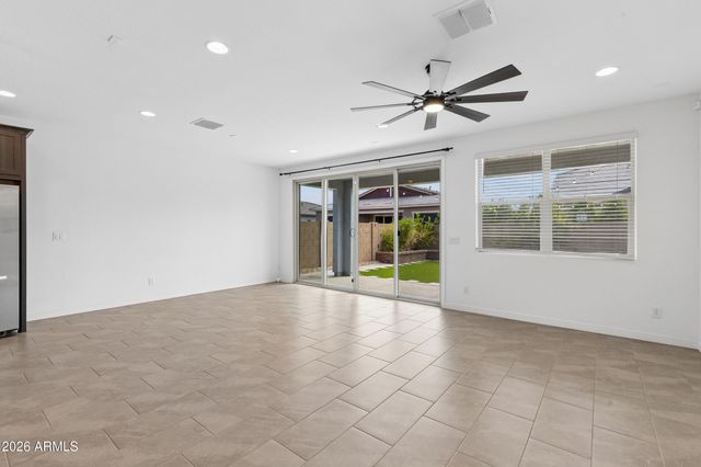 519 S AVOCET Street, Gilbert, AZ 85296
