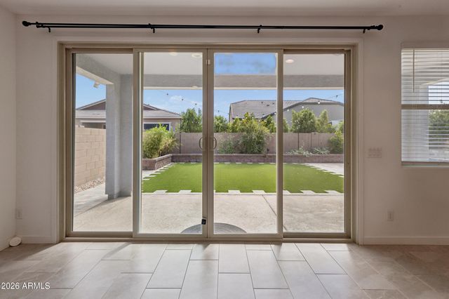 519 S AVOCET Street, Gilbert, AZ 85296