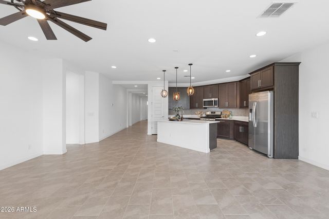 519 S AVOCET Street, Gilbert, AZ 85296