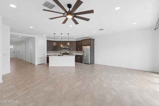 519 S AVOCET Street, Gilbert, AZ 85296