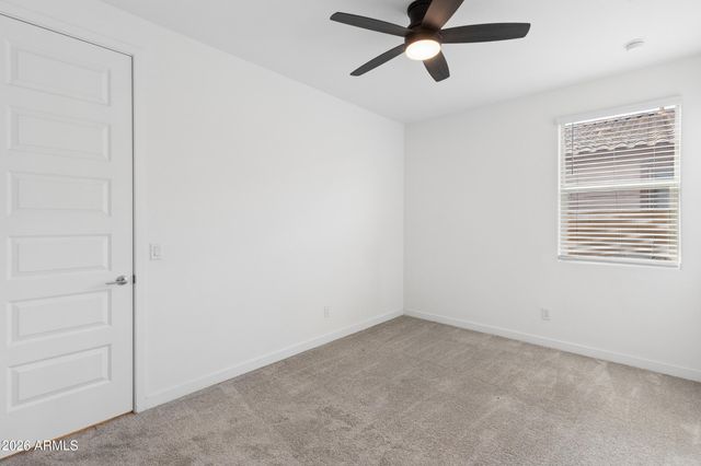 519 S AVOCET Street, Gilbert, AZ 85296