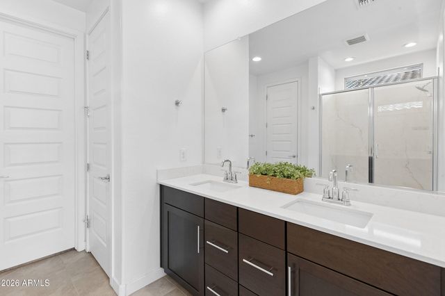 519 S AVOCET Street, Gilbert, AZ 85296