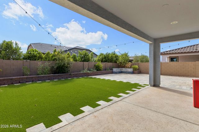 519 S AVOCET Street, Gilbert, AZ 85296