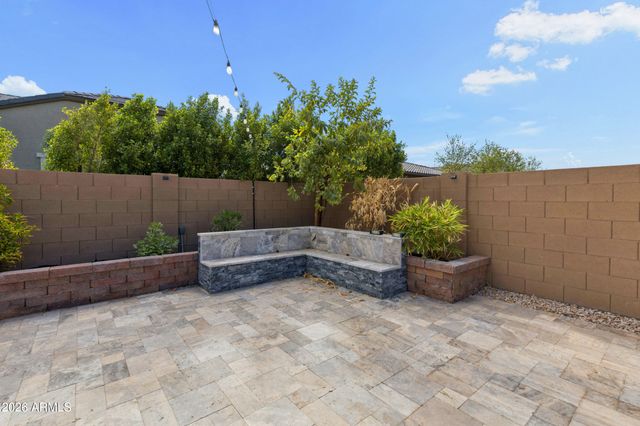 519 S AVOCET Street, Gilbert, AZ 85296