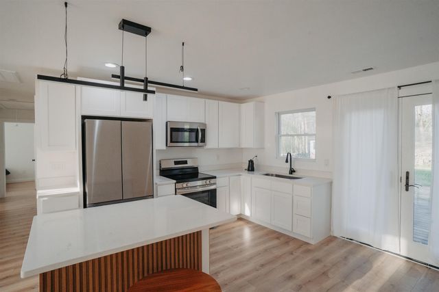 344 Bobo Road, Wellford, SC 29385