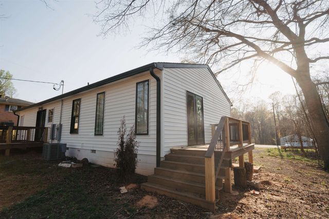 344 Bobo Road, Wellford, SC 29385