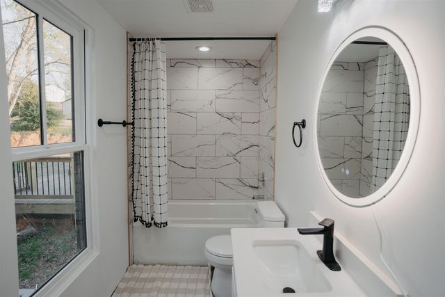 344 Bobo Road, Wellford, SC 29385