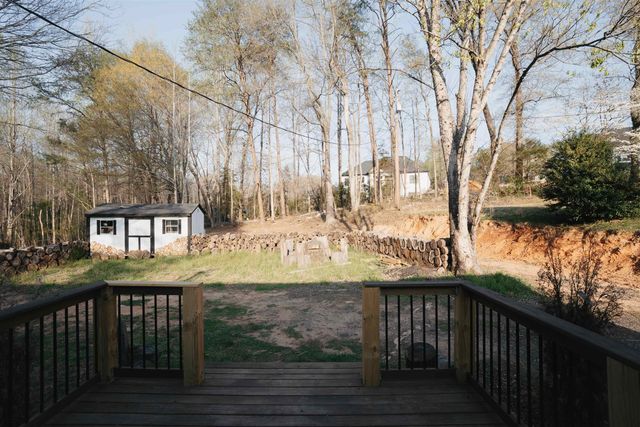 344 Bobo Road, Wellford, SC 29385