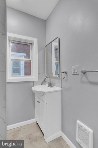 24 N GREENWOOD ST, Tamaqua, PA 18252