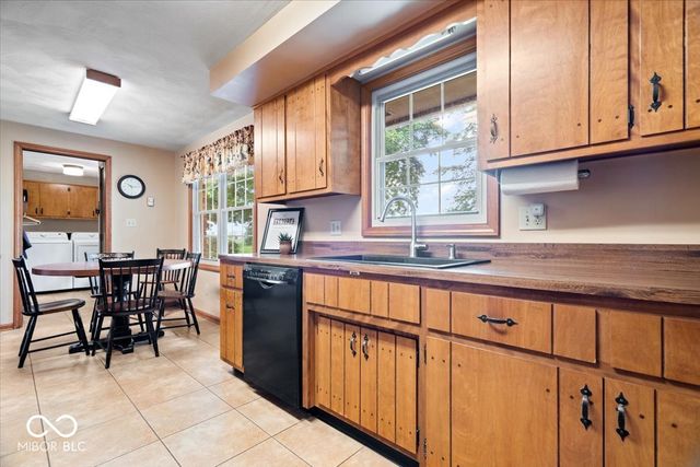 4786 Beechmont Drive, Anderson, IN 46012