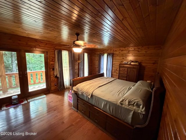680 Hough Run Rd, Mt Washington, KY 40047