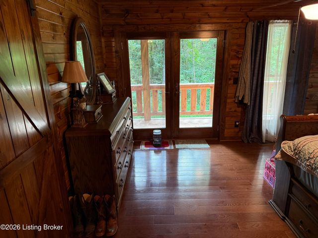 680 Hough Run Rd, Mt Washington, KY 40047
