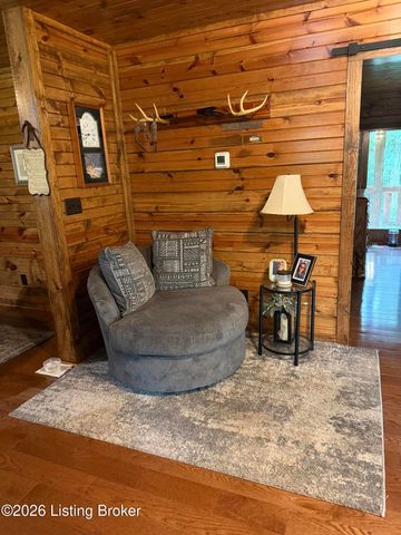 680 Hough Run Rd, Mt Washington, KY 40047