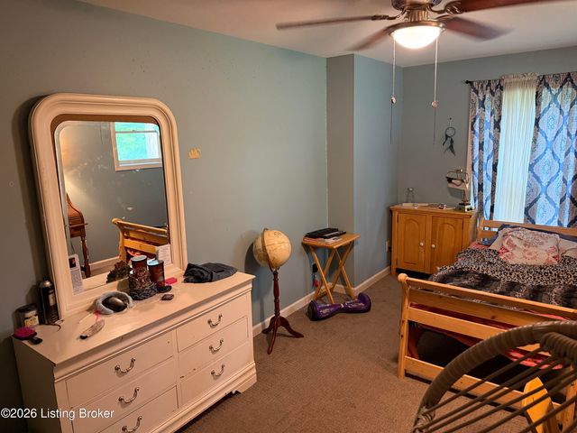 680 Hough Run Rd, Mt Washington, KY 40047