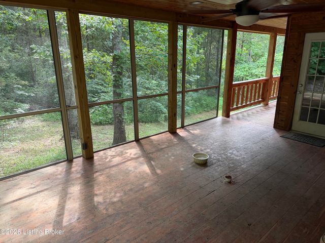 680 Hough Run Rd, Mt Washington, KY 40047