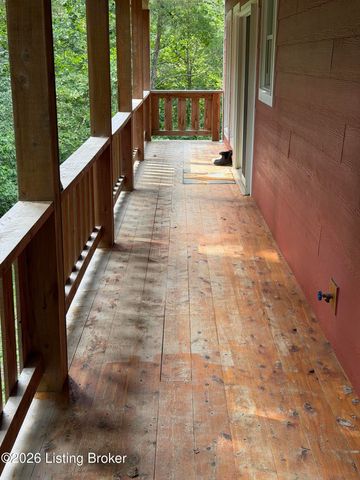 680 Hough Run Rd, Mt Washington, KY 40047