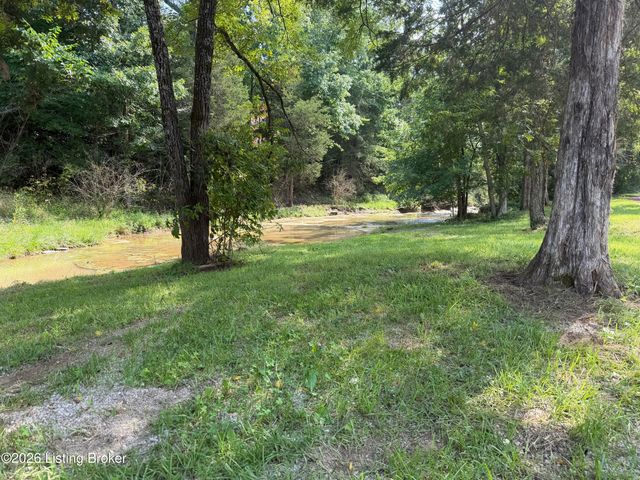 680 Hough Run Rd, Mt Washington, KY 40047