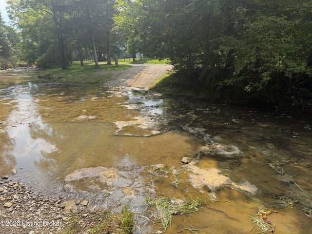 680 Hough Run Rd, Mt Washington, KY 40047