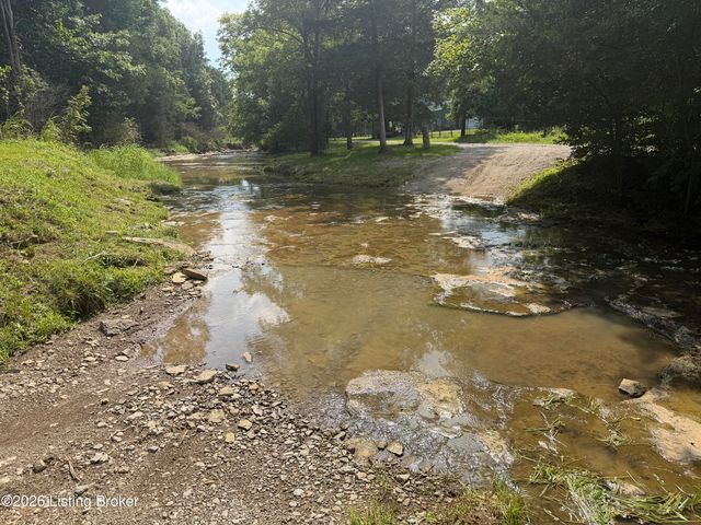 680 Hough Run Rd, Mt Washington, KY 40047
