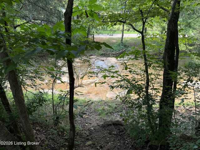 680 Hough Run Rd, Mt Washington, KY 40047