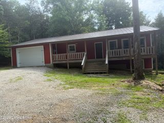680 Hough Run Rd, Mt Washington, KY 40047