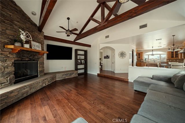 33322 Deerglen Lane, Agua Dulce, CA 91390