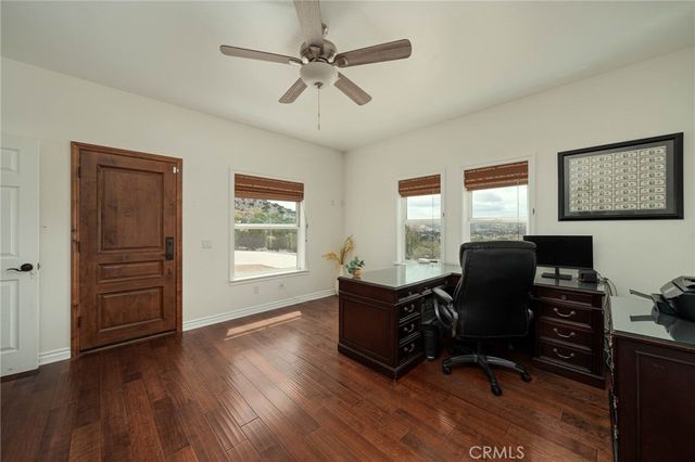 33322 Deerglen Lane, Agua Dulce, CA 91390