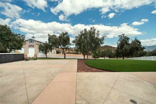 33322 Deerglen Lane, Agua Dulce, CA 91390