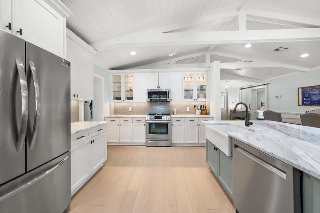 500 PONCE DE LEON BOULEVARD, Belleair, FL 33756