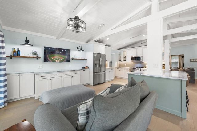 500 PONCE DE LEON BOULEVARD, Belleair, FL 33756