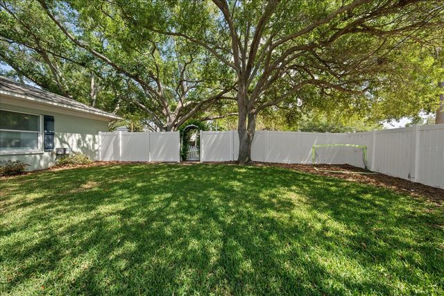 500 PONCE DE LEON BOULEVARD, Belleair, FL 33756