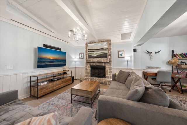 500 PONCE DE LEON BOULEVARD, Belleair, FL 33756