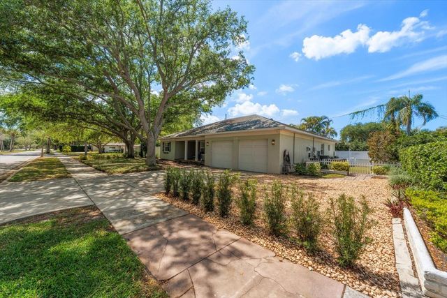 500 PONCE DE LEON BOULEVARD, Belleair, FL 33756