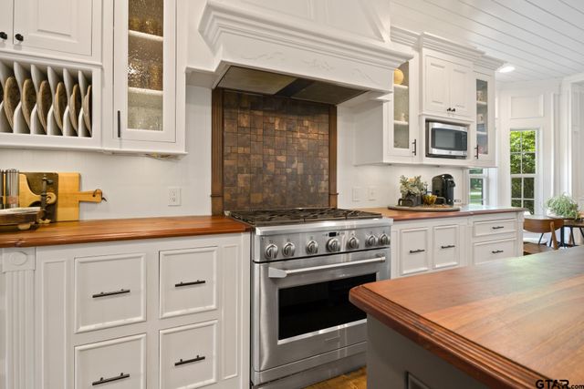 134 Private Road 4206, Mount Pleasant, TX 75455