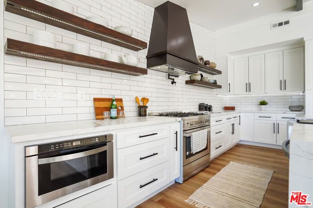 4670 Brewster Drive, Tarzana (los Angeles), CA 91356