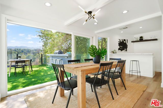 4670 Brewster Drive, Tarzana (los Angeles), CA 91356