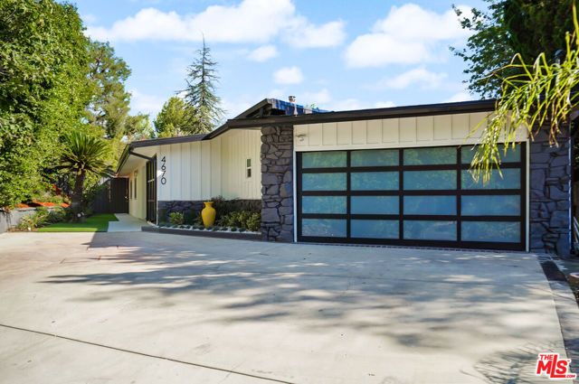 4670 Brewster Drive, Tarzana (los Angeles), CA 91356