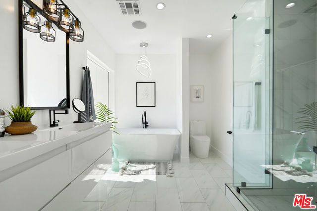 4670 Brewster Drive, Tarzana (los Angeles), CA 91356