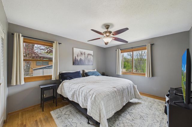 1405 Mahtomedi Avenue, Mahtomedi, MN 55115