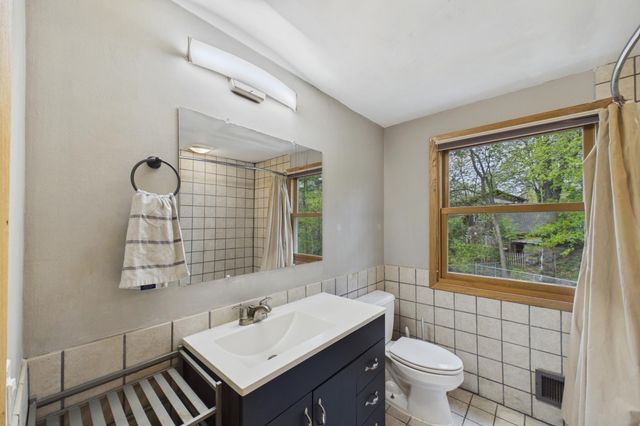1405 Mahtomedi Avenue, Mahtomedi, MN 55115