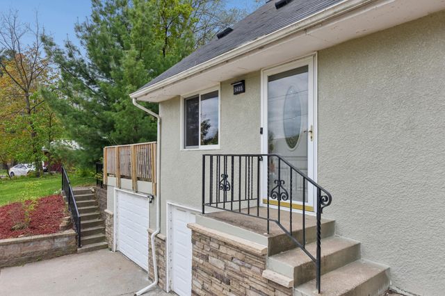 1405 Mahtomedi Avenue, Mahtomedi, MN 55115